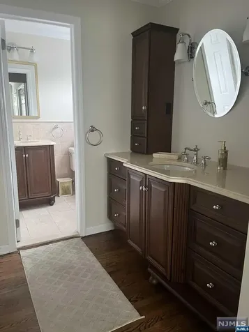 54 Spruce Run Ramsey NJ 07446