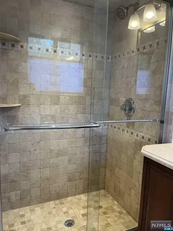 54 Spruce Run Ramsey NJ 07446
