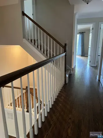 54 Spruce Run Ramsey NJ 07446