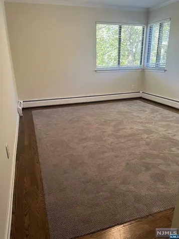 54 Spruce Run Ramsey NJ 07446
