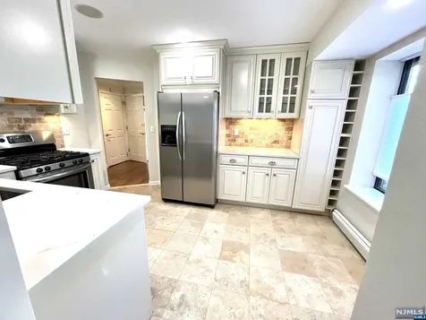 54 Spruce Run Ramsey NJ 07446