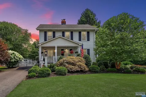 442 1st Street Oradell NJ 07649
