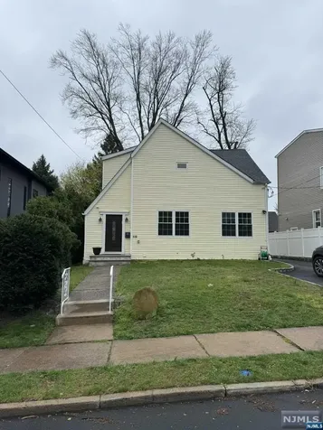 118 Sunset Lane Tenafly NJ 07670