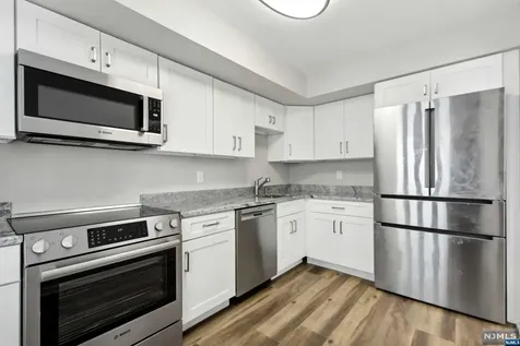 356 E Ridgewood Avenue Ridgewood NJ 07450