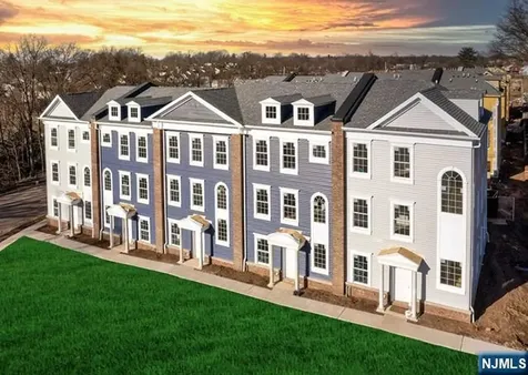 2 Parkside Lane Teaneck NJ 07666
