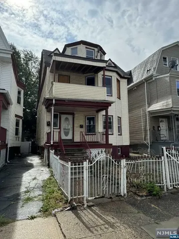 114 N 17th Street East Orange NJ 07017