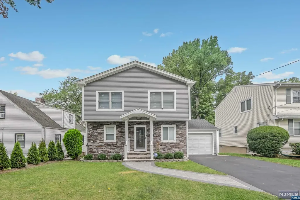 1714 Clinton Place Teaneck NJ 07666