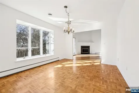 16 Ponds Circle Wayne NJ 07470