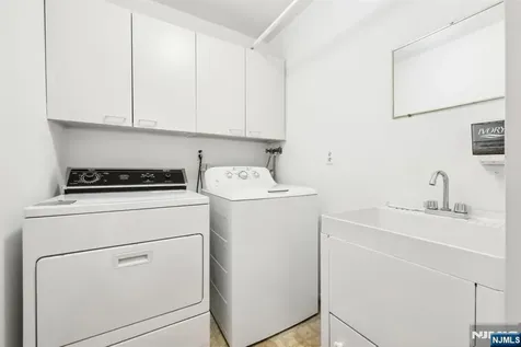 16 Ponds Circle Wayne NJ 07470