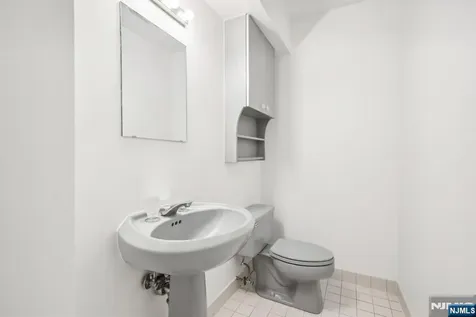 16 Ponds Circle Wayne NJ 07470