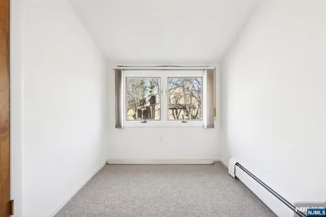 16 Ponds Circle Wayne NJ 07470