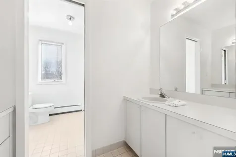 16 Ponds Circle Wayne NJ 07470