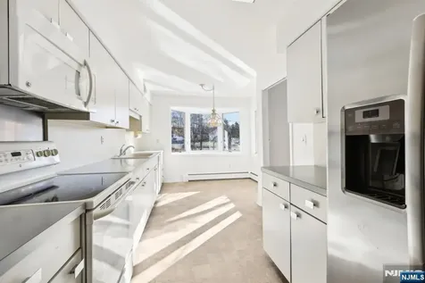 16 Ponds Circle Wayne NJ 07470