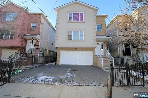 580 3rd Street Newark NJ 07107