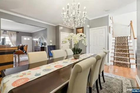 12 King Street Waldwick NJ 07463