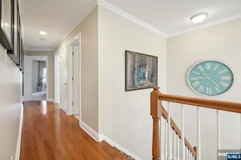12 King Street Waldwick NJ 07463