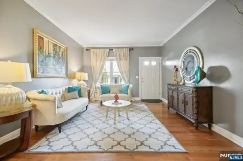 12 King Street Waldwick NJ 07463