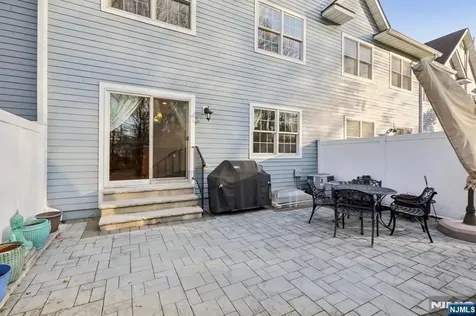 12 King Street Waldwick NJ 07463