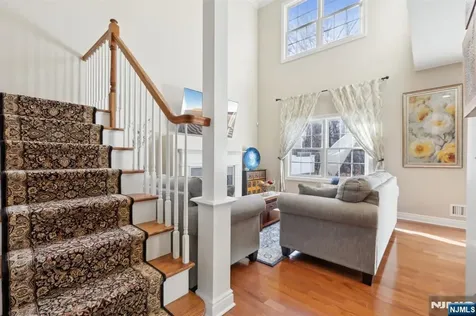 12 King Street Waldwick NJ 07463