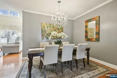12 King Street Waldwick NJ 07463