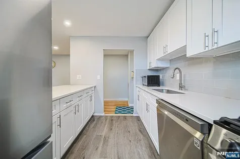 2320 Linwood Avenue Fort Lee NJ 07024