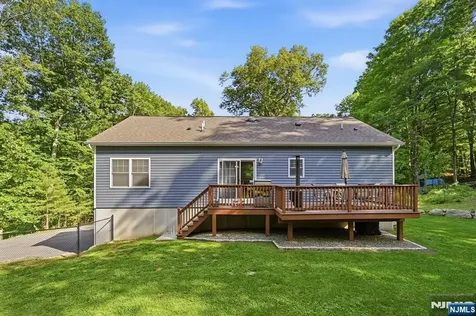 461 Brook Road Ringwood NJ 07456