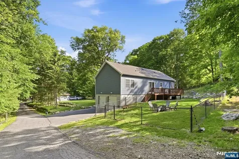 461 Brook Road Ringwood NJ 07456