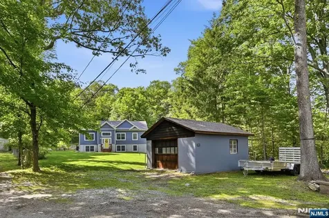 461 Brook Road Ringwood NJ 07456