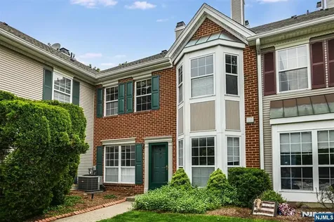 1030 Cumberland Court Mahwah NJ 07430