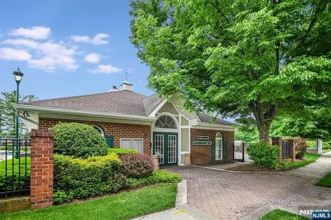 1030 Cumberland Court Mahwah NJ 07430