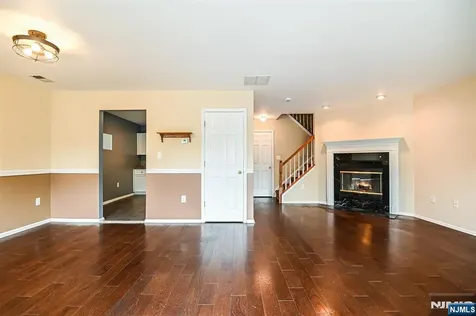 1030 Cumberland Court Mahwah NJ 07430