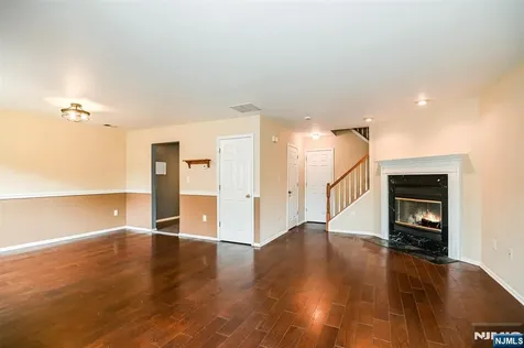 1030 Cumberland Court Mahwah NJ 07430