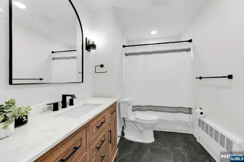 73 Seminole Wayne NJ 07470