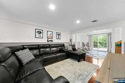 73 Seminole Wayne NJ 07470