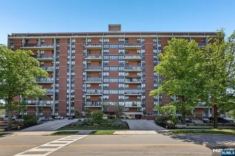 3 Horizon Road Fort Lee NJ 07024