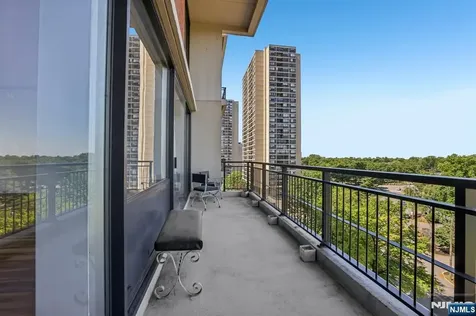 3 Horizon Road Fort Lee NJ 07024