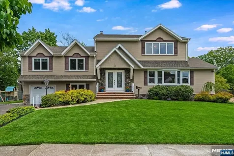 670 Swathmore Lane Paramus NJ 07652
