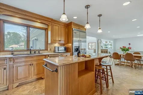 670 Swathmore Lane Paramus NJ 07652