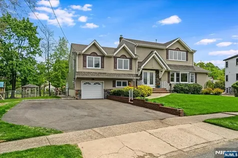 670 Swathmore Lane Paramus NJ 07652