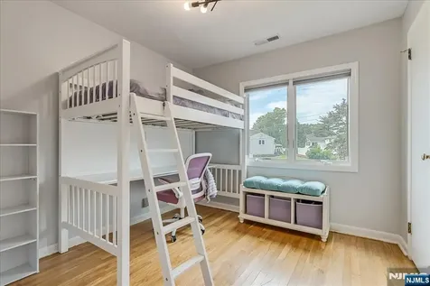 670 Swathmore Lane Paramus NJ 07652