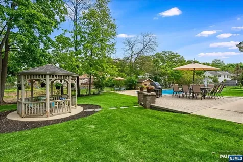 670 Swathmore Lane Paramus NJ 07652