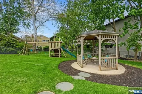 670 Swathmore Lane Paramus NJ 07652