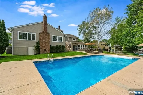 670 Swathmore Lane Paramus NJ 07652