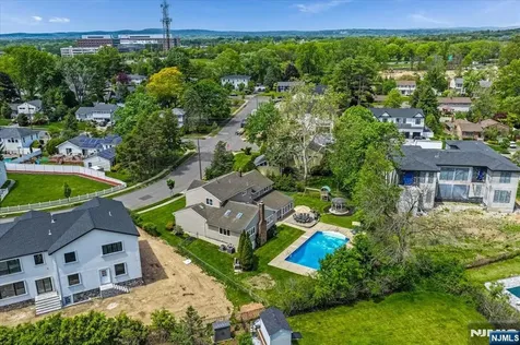 670 Swathmore Lane Paramus NJ 07652