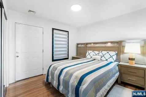 531 Chestnut Place Teaneck NJ 07666