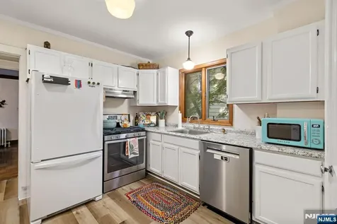 51 Ridgehurst Road West Orange NJ 07052