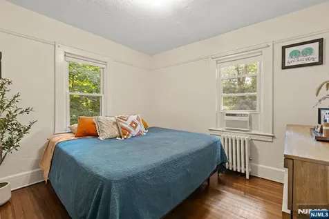 51 Ridgehurst Road West Orange NJ 07052