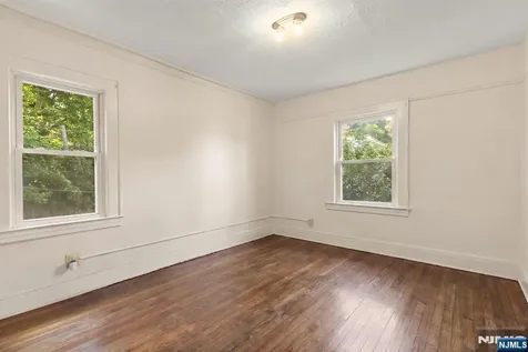 51 Ridgehurst Road West Orange NJ 07052