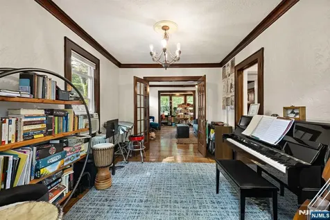 51 Ridgehurst Road West Orange NJ 07052