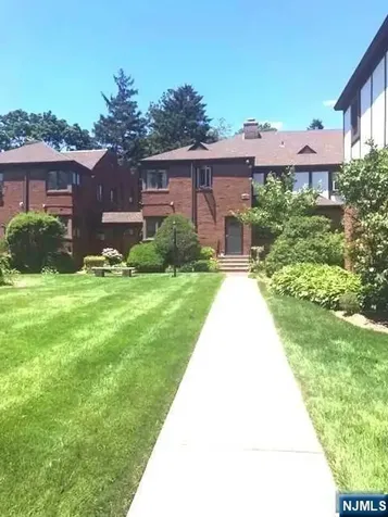 520 Broad Avenue Englewood NJ 07631